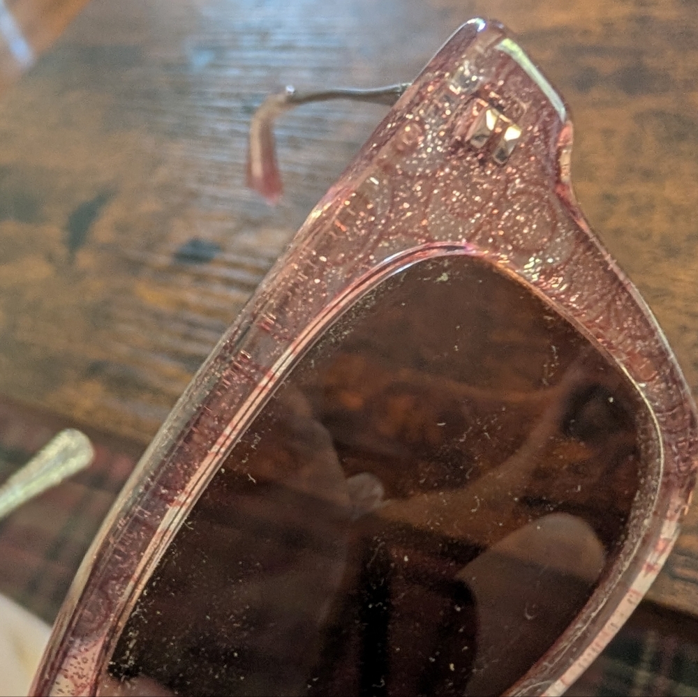 COACH LEGACY STRIPE SQUARE BURGUND/ PINK GLITTER SIGNATURE C SUNGLASSES - Picture 7 of 10